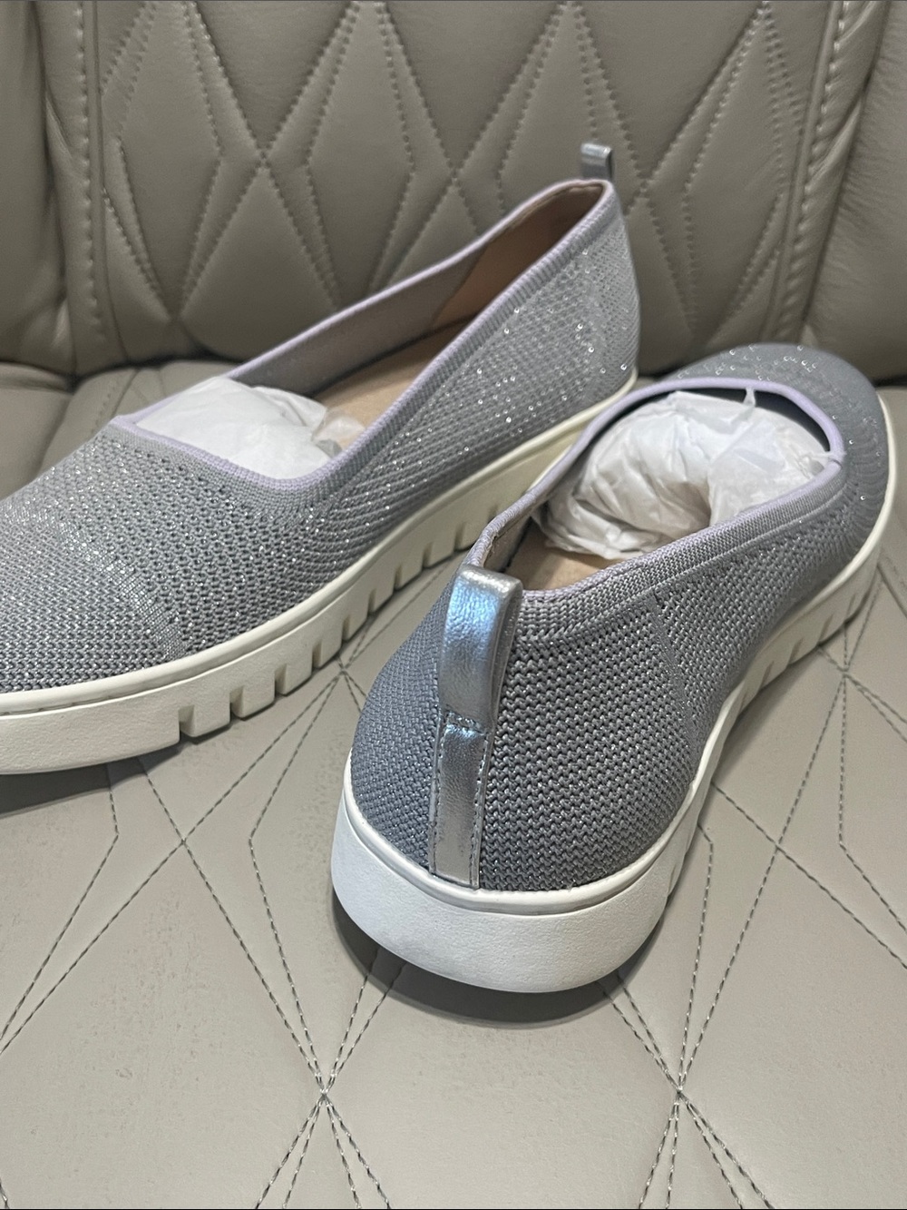 Vionic Women’s Slip-On Knit Flat — Light Gray with lilac - Picture 9 of 11